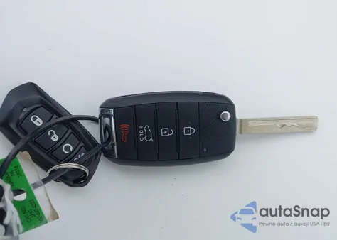 2017 Kia Sorento 2.4L Lx z USA, uszkodzony, nr VIN 5XYPGDA31HG337826